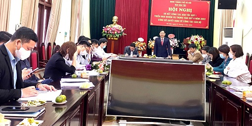Đồng chí Nguyễn Tất Vinh, Trưởng Ban Dân tộc Thành phố  phát biểu chỉ đạo Hội nghị